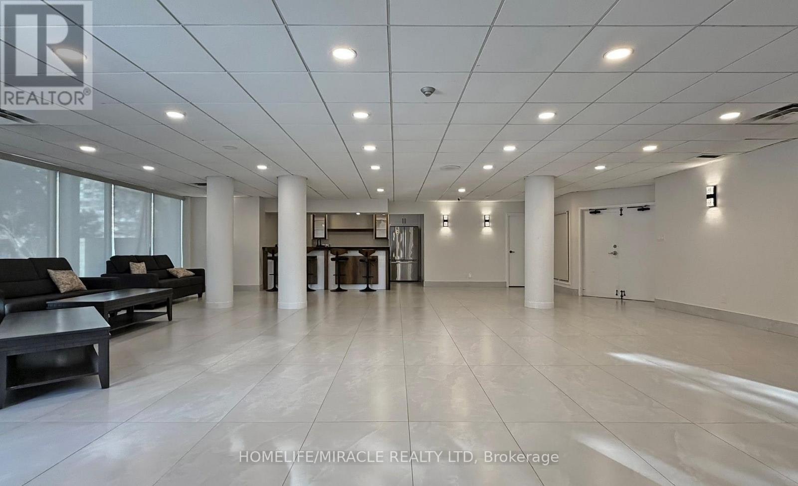 112-350 Webb Drive, Mississauga, ON, L5B 3W4 - 32