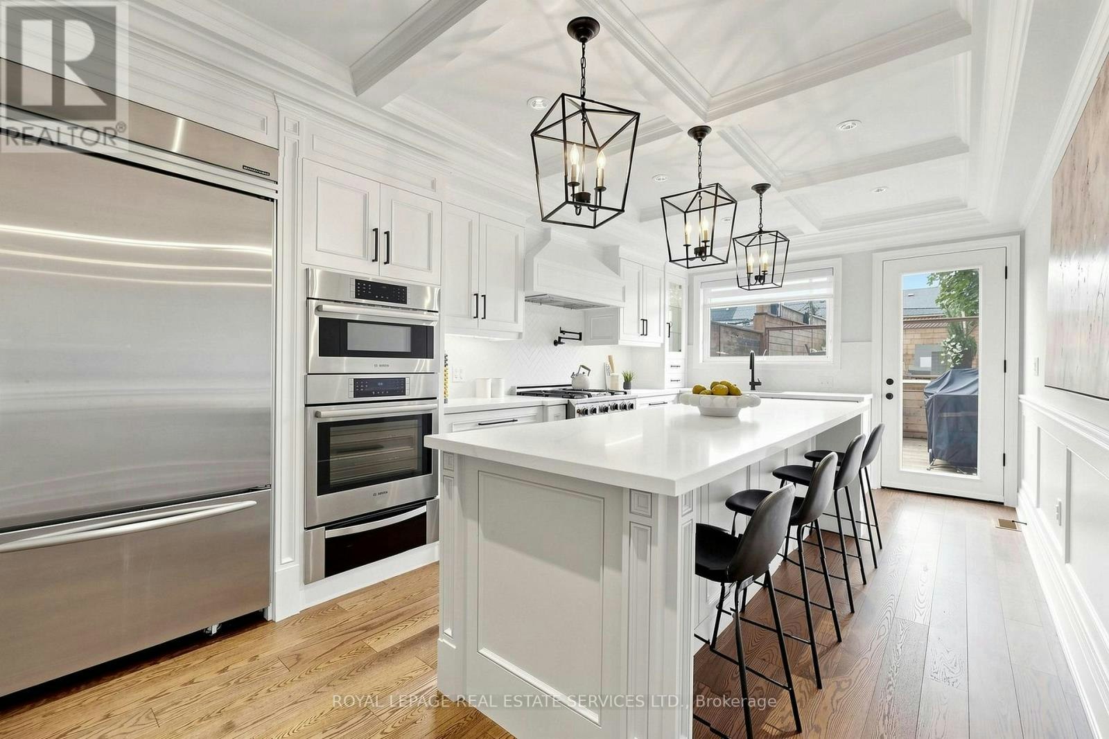 7 Sellers Avenue, Toronto, ON, M6E 3T4