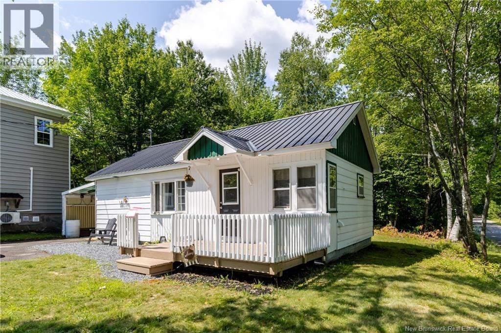 35 First Avenue, McAdam, NB, E6J 1S3