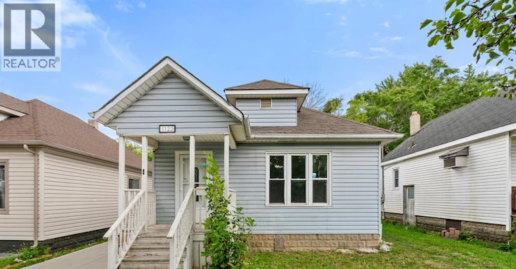 1122 St. Luke, Windsor, ON, N8Y 3M9 - 2