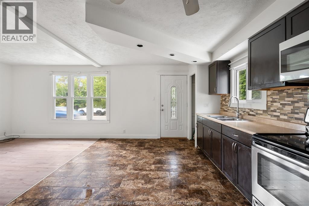 1122 St. Luke, Windsor, ON, N8Y 3M9 - 4