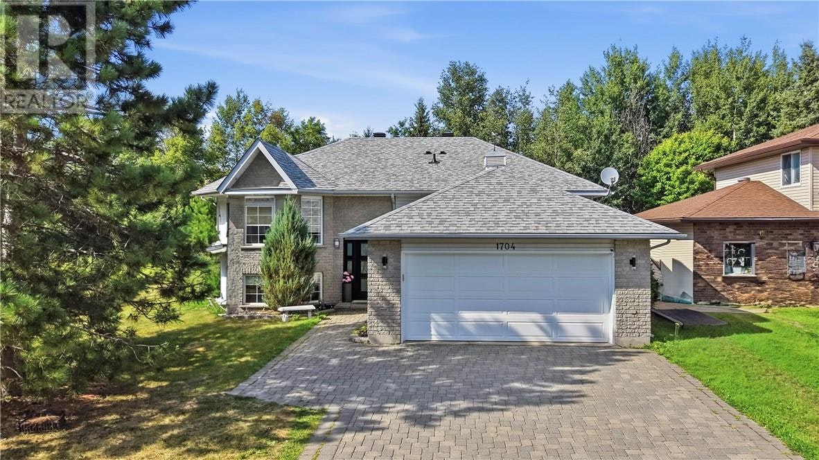 1704 Agincourt Avenue, Greater Sudbury, ON, P3A 5Y1