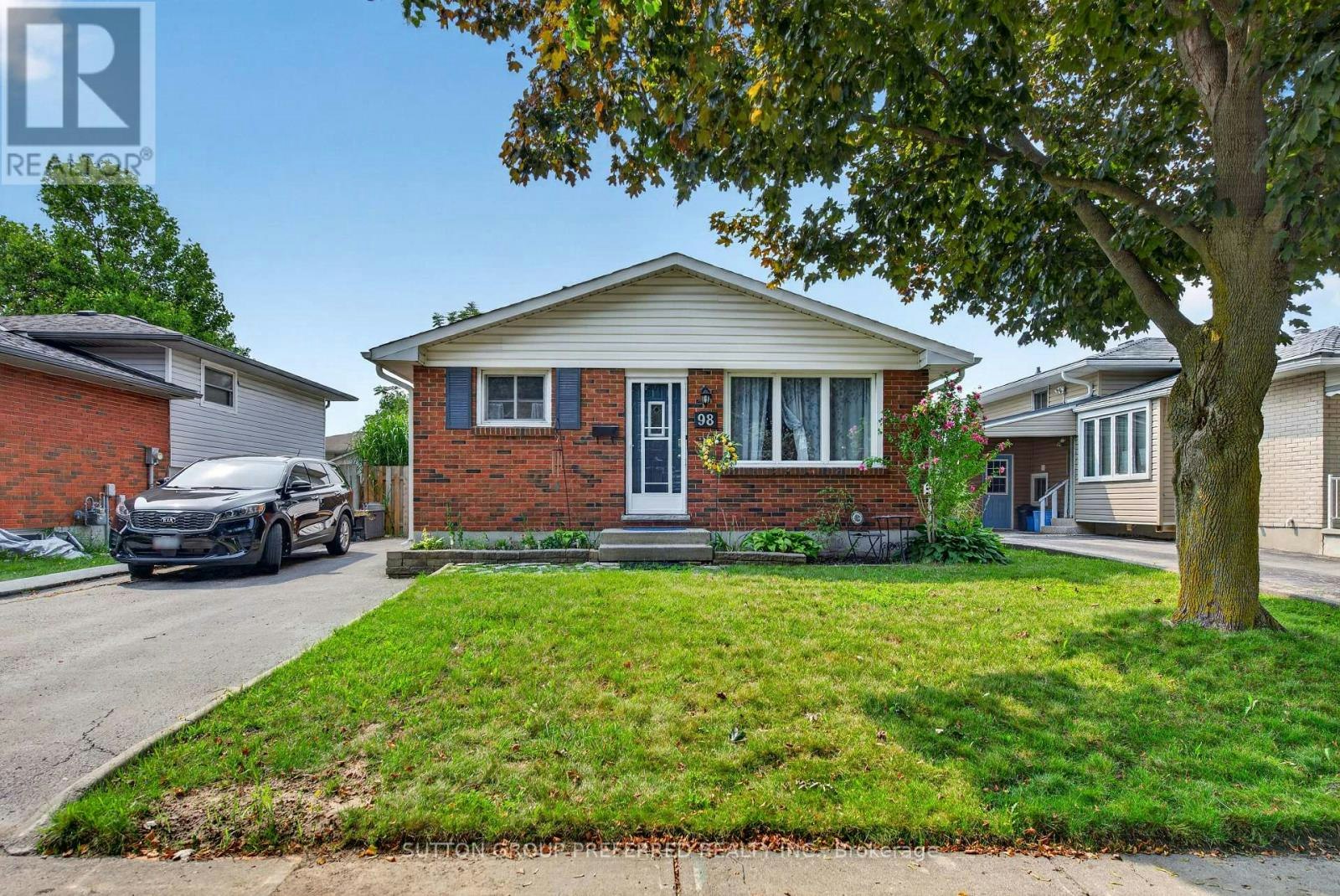 98 Surrey Crescent, London, ON, N6E 1T8