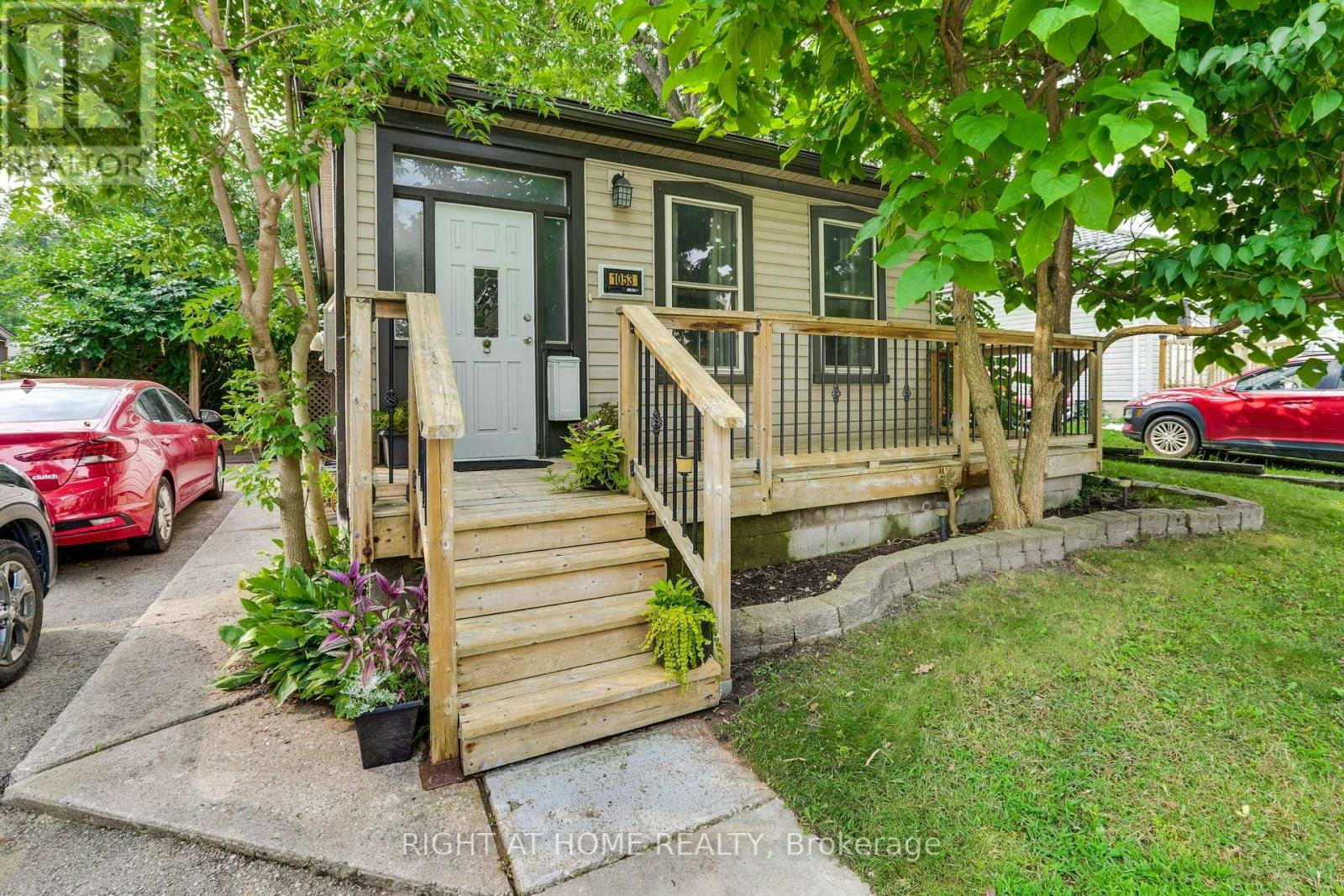 1053 Frances Street, London, ON, N5W 2L8