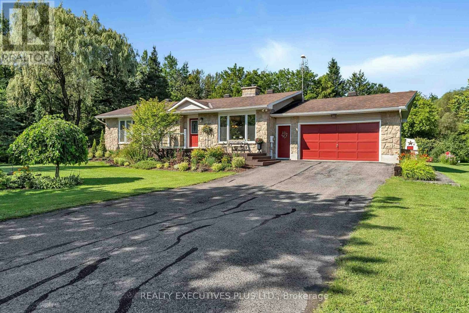 3896 Schnupp Road W, Clarence-Rockland, ON, K0A 1E0