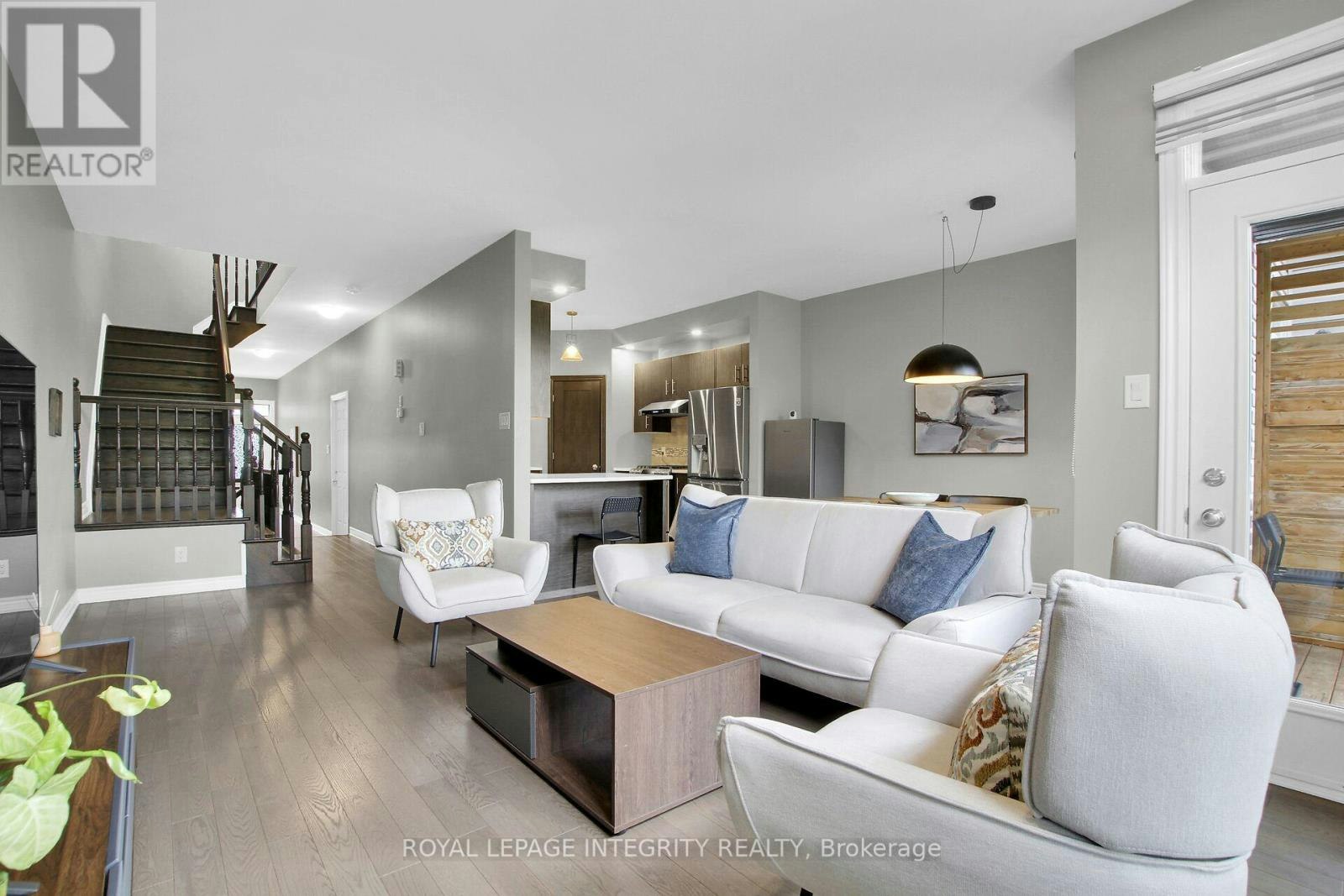 767 Dearborn Private, Ottawa, ON, K1T 0W3 - 8