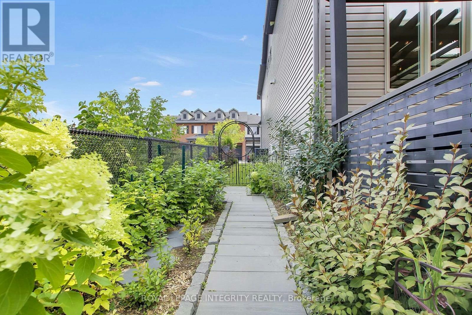 767 Dearborn Private, Ottawa, ON, K1T 0W3 - 43