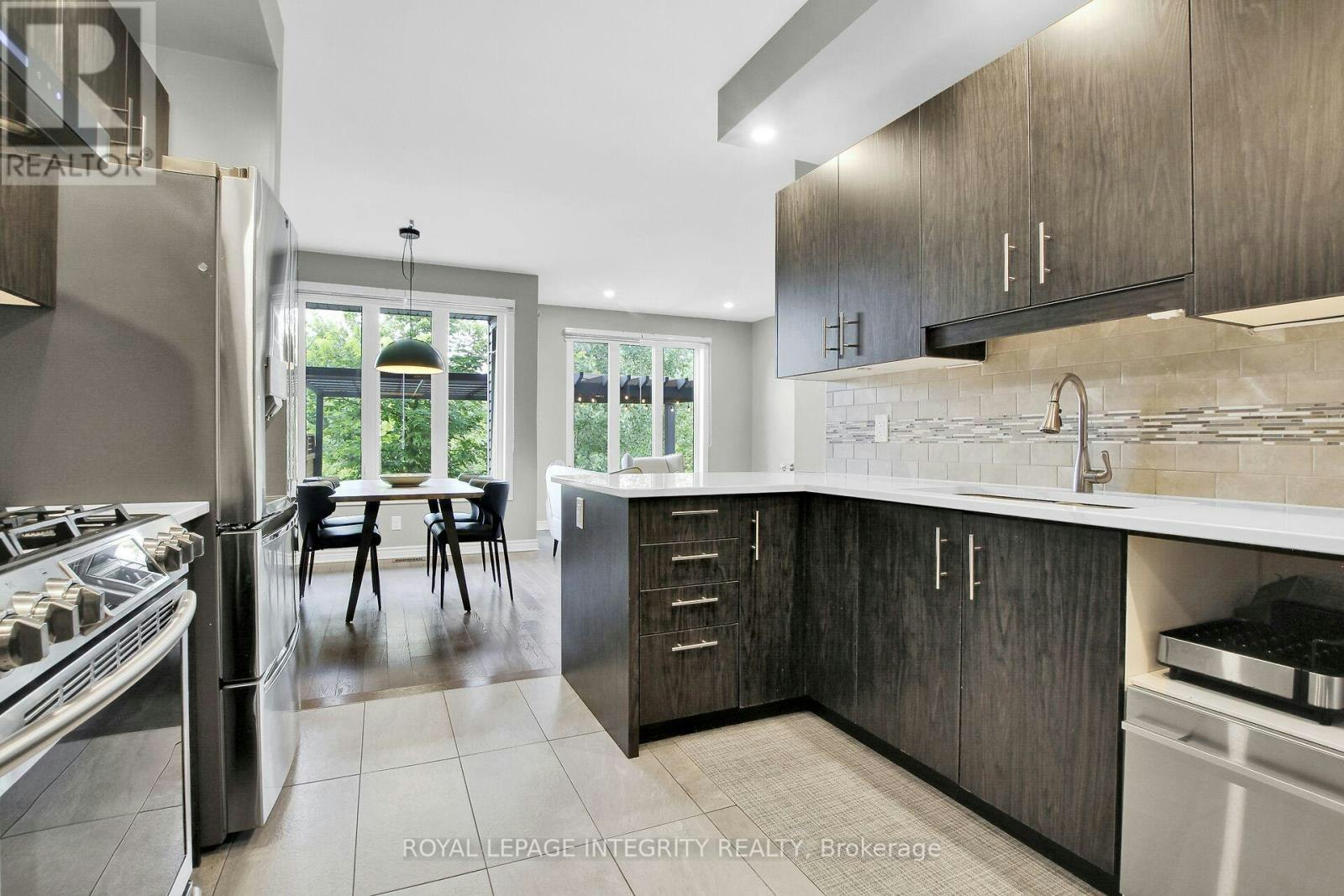 767 Dearborn Private, Ottawa, ON, K1T 0W3 - 14