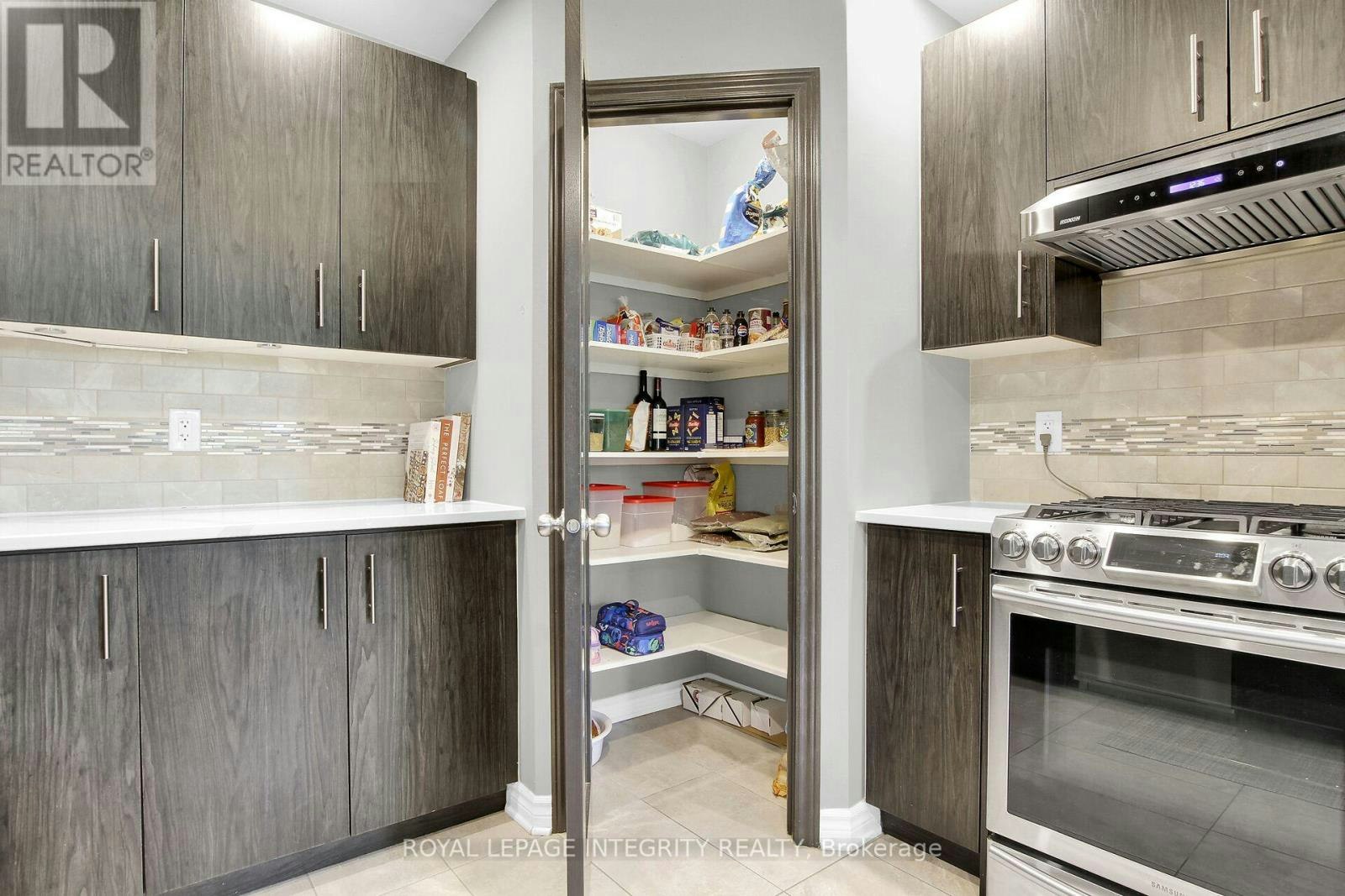 767 Dearborn Private, Ottawa, ON, K1T 0W3 - 18
