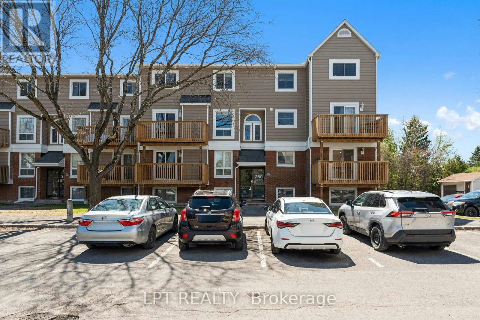 4-260 Fenerty Court, Ottawa, ON, K2L 3A7