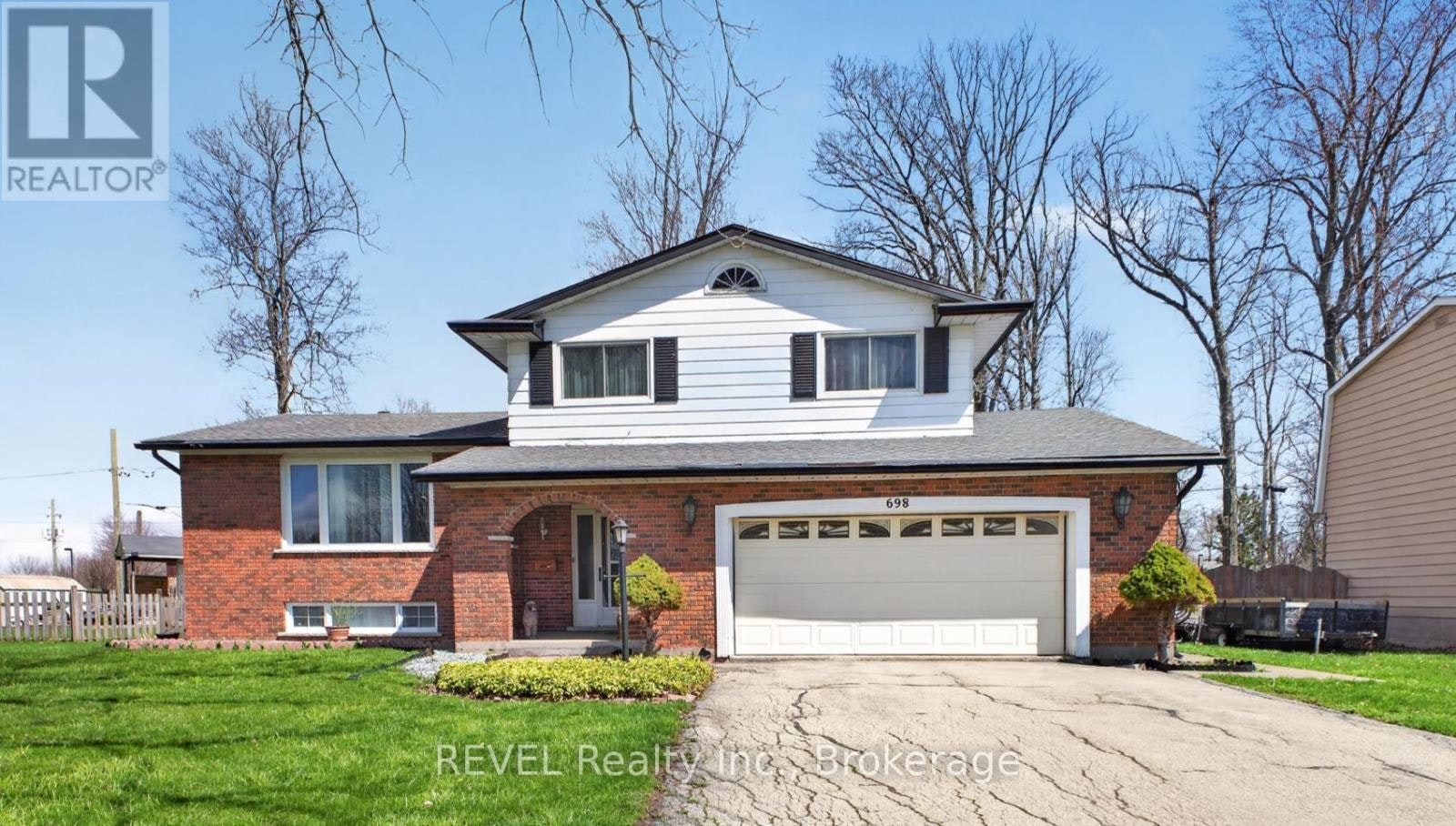 698 Daytona Drive, Fort Erie, ON, L2A 4Z6