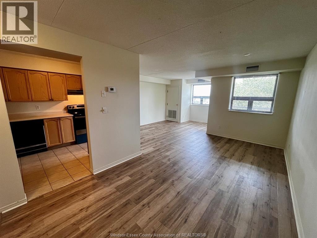 401-1160 Lauzon, Windsor, ON, N8S 4T1 - 2