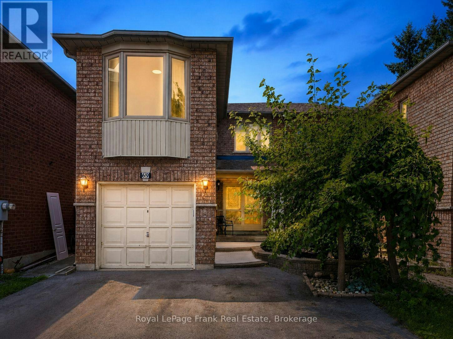 69 Alberta Drive, Vaughan, ON, L4K 4X4