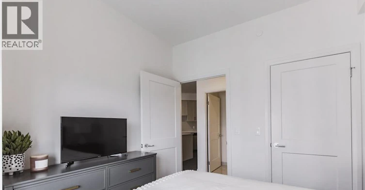 1710-155 Caroline Street S, Waterloo, ON, N2L 0J8 - 10