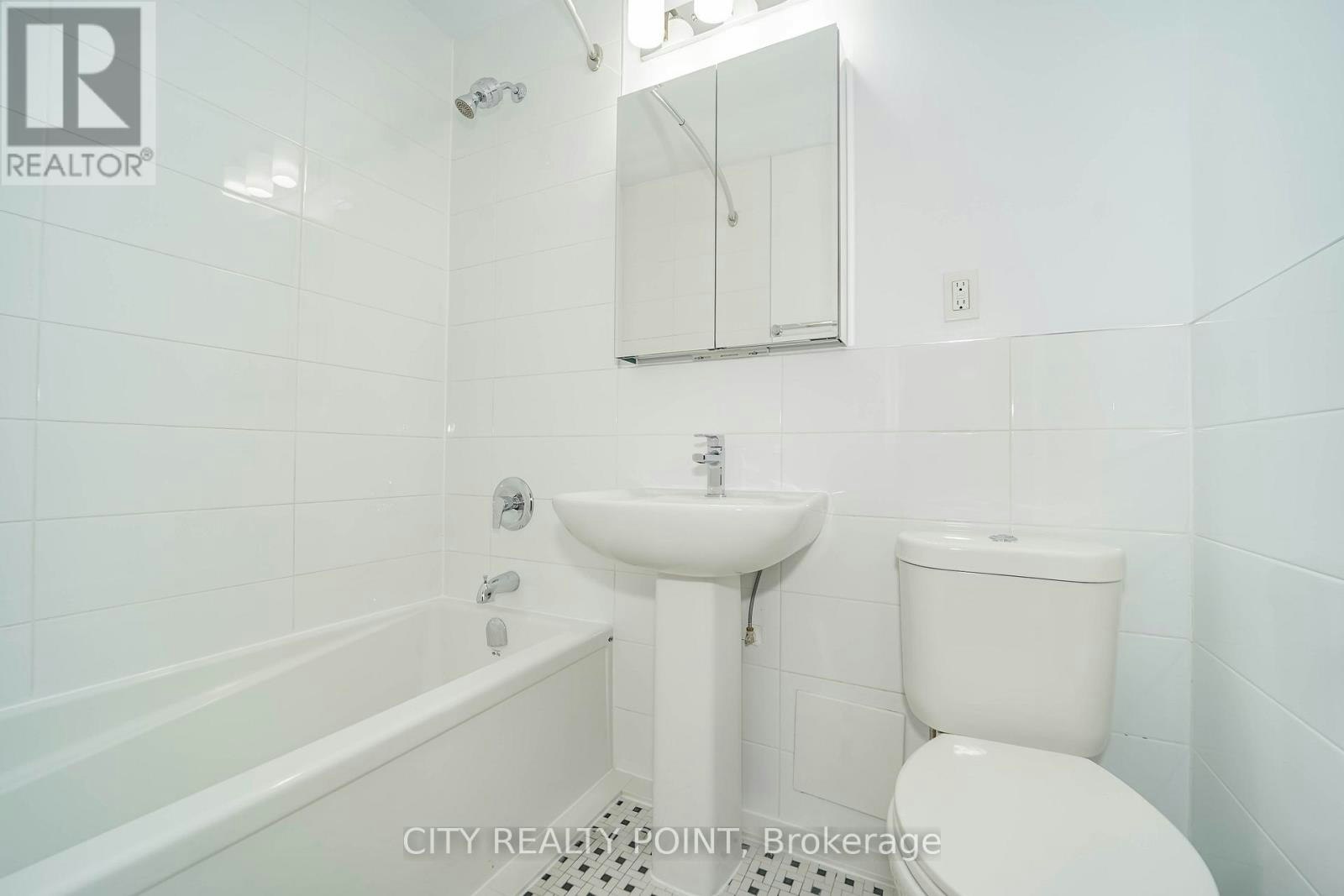 201-1291 Bayview Avenue N, Toronto, ON, M4G 2Z9 - 12