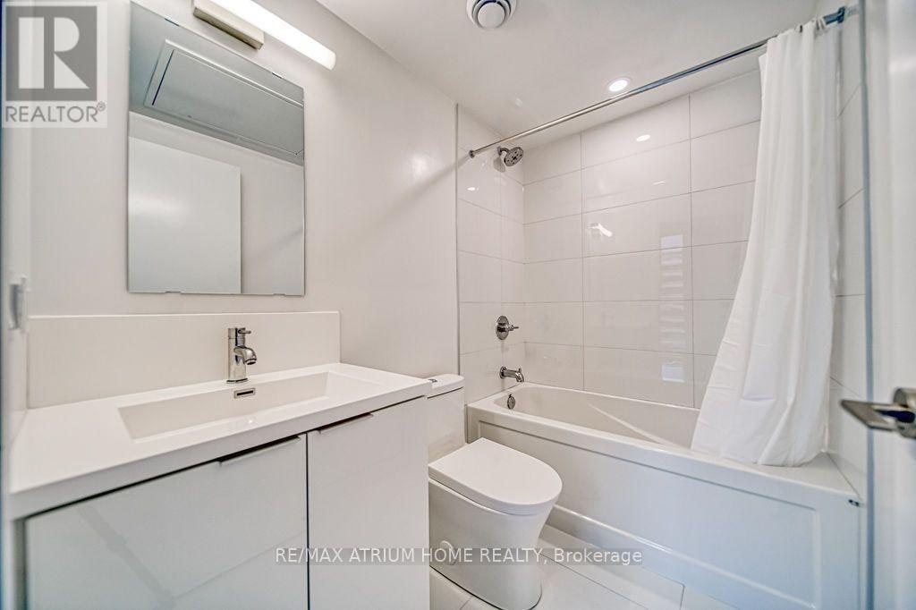 2003-238 Simcoe Street, Toronto, ON, M5T 3B9 - 16