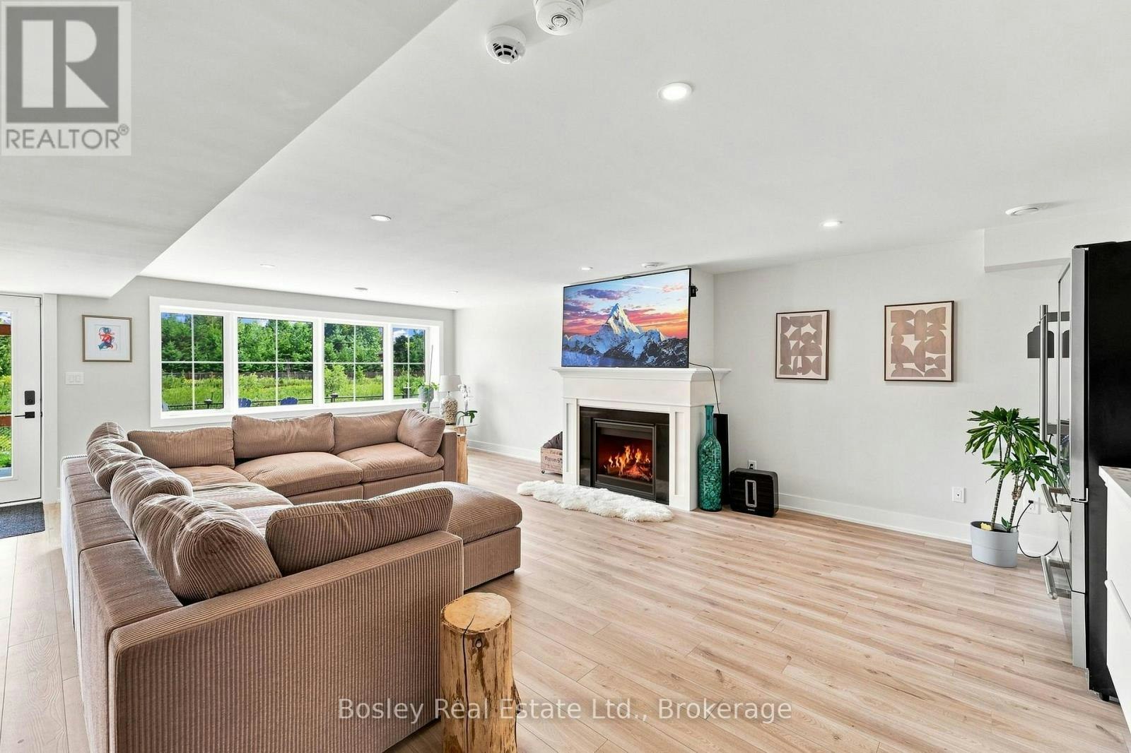 168 Chestnut Street, Blue Mountains, ON, L9Y 5T5 - 30