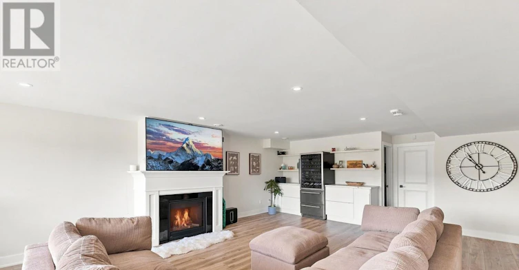 168 Chestnut Street, Blue Mountains, ON, L9Y 5T5 - 34