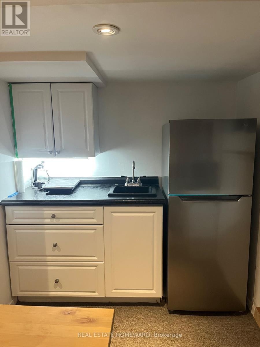 63 Queensbury Avenue, Toronto, ON, M1N 2X8 - 5