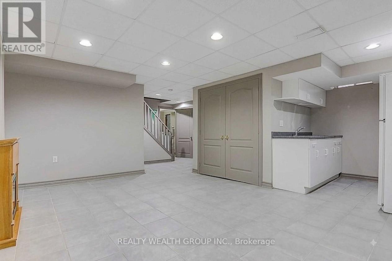 20 Laura Sabrina Drive, Vaughan, ON, L4H 1M6 - 28