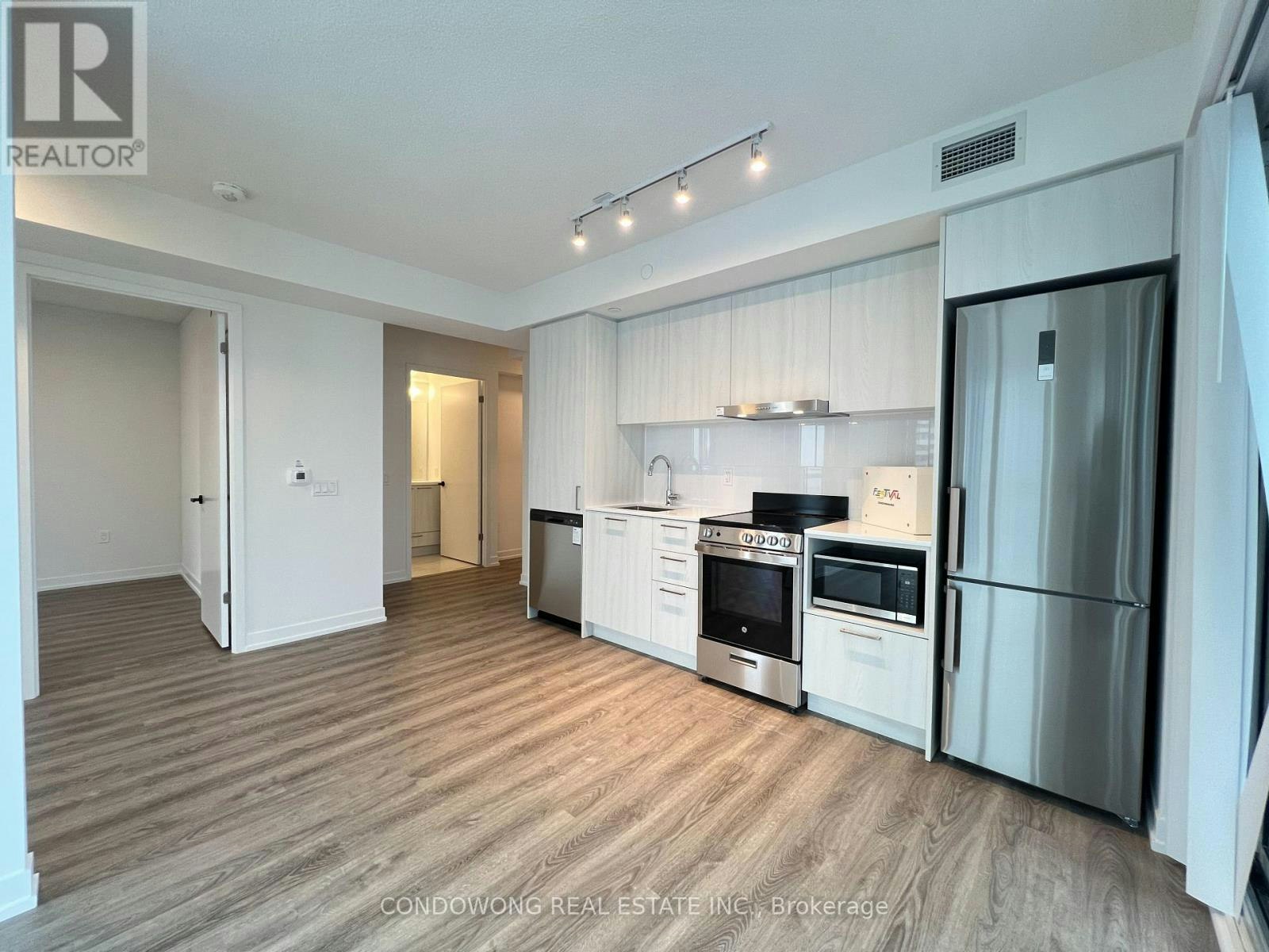 4015-195 Commerce Street, Vaughan, ON, L4K 0P9