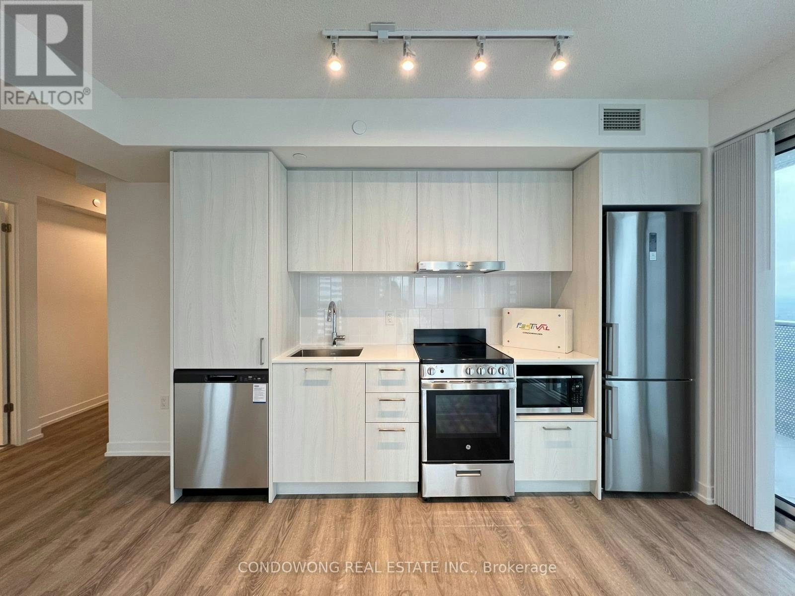 4015-195 Commerce Street, Vaughan, ON, L4K 0P9 - 2