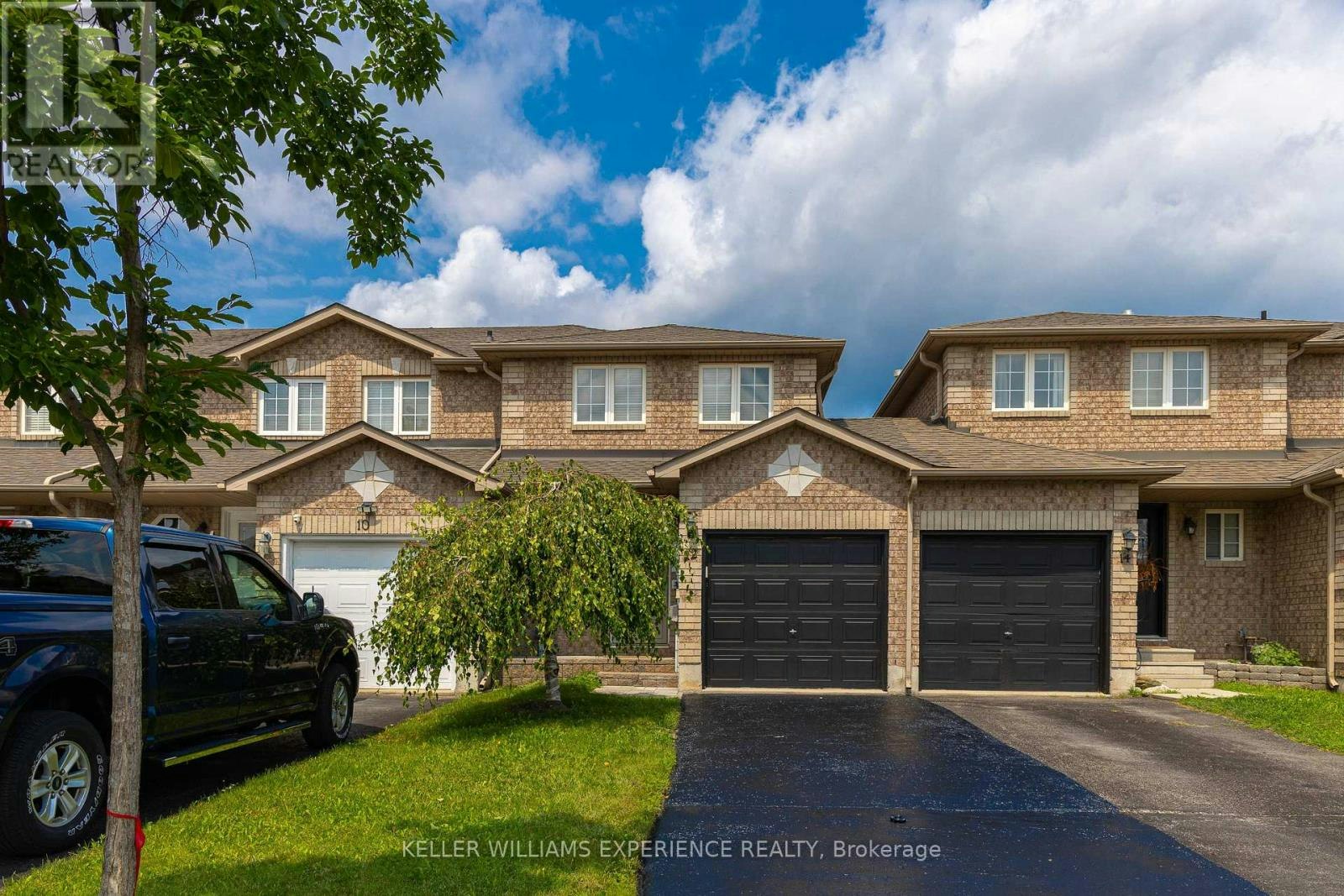 12 Monarchy Street, Barrie, ON, L4M 7K2