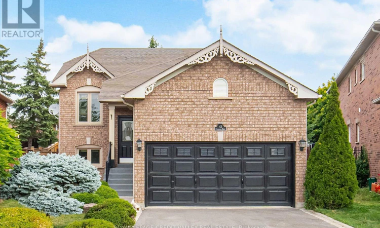 43 Flemington Drive E