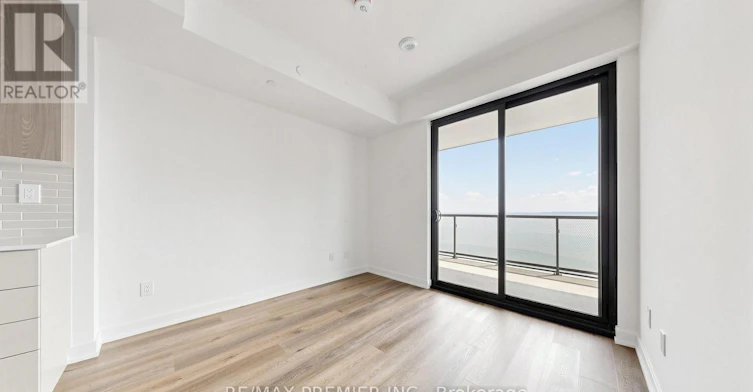 2006-2075 Lakeshore Drive, Burlington, ON, L7R 0H3 - 8