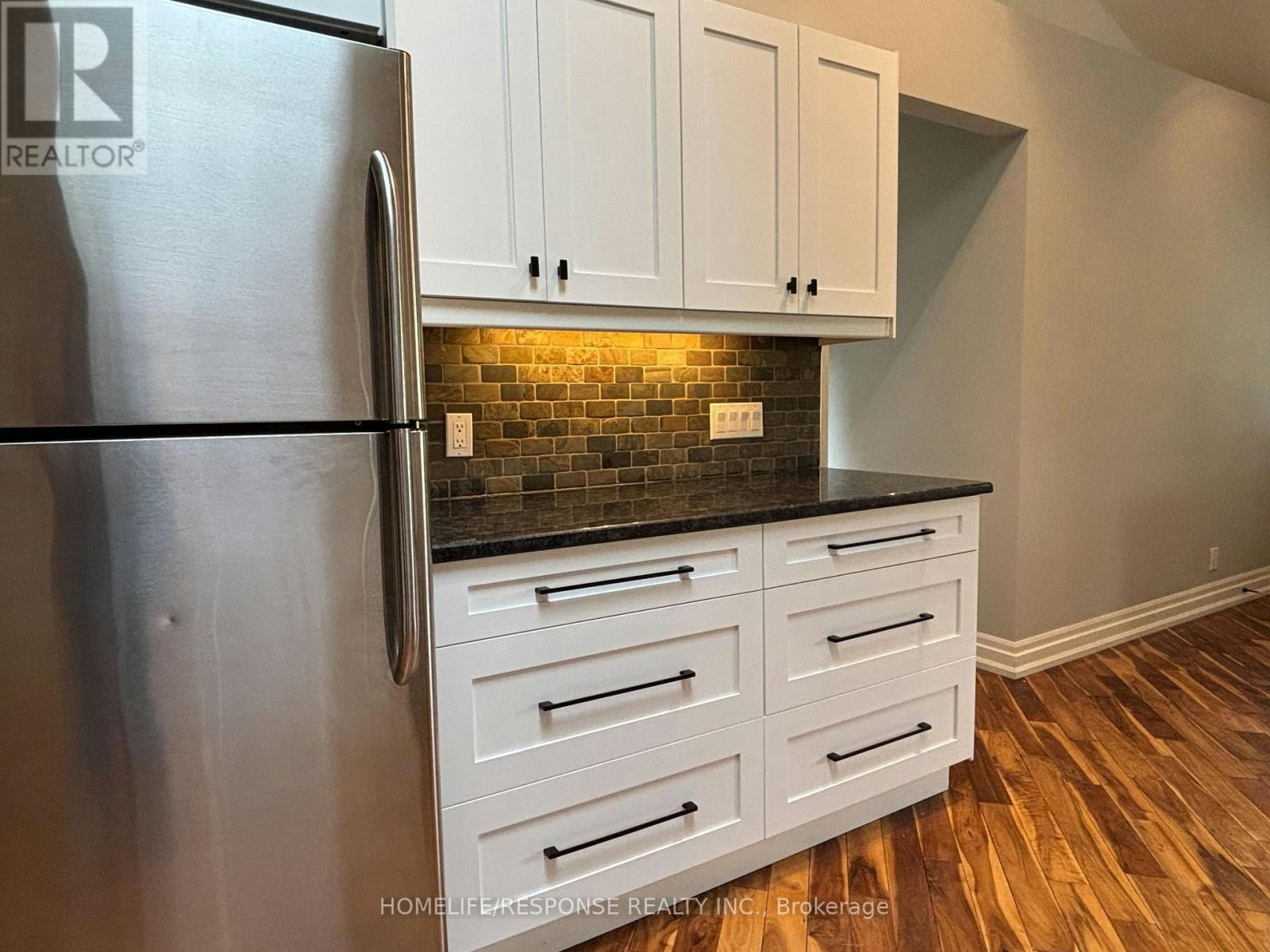 5452 Croydon Road, Burlington, ON, L7L 3J4 - 9