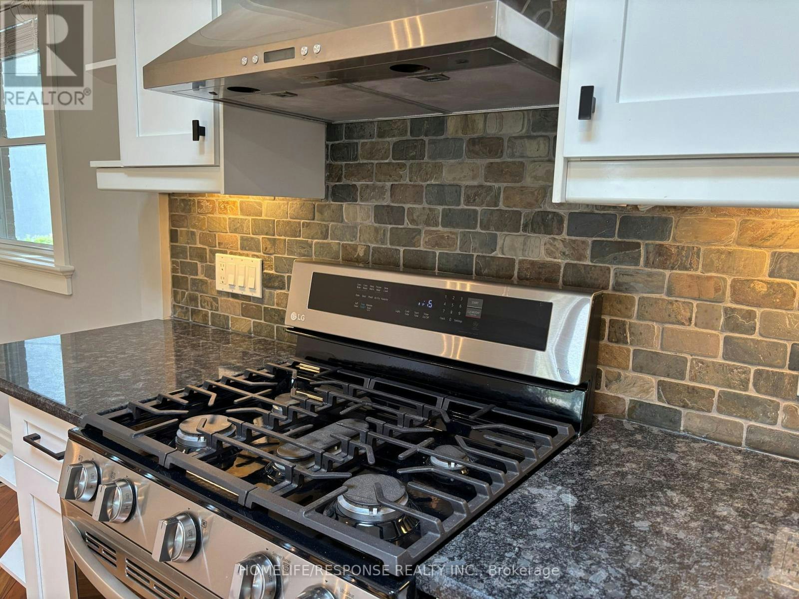 5452 Croydon Road, Burlington, ON, L7L 3J4 - 10