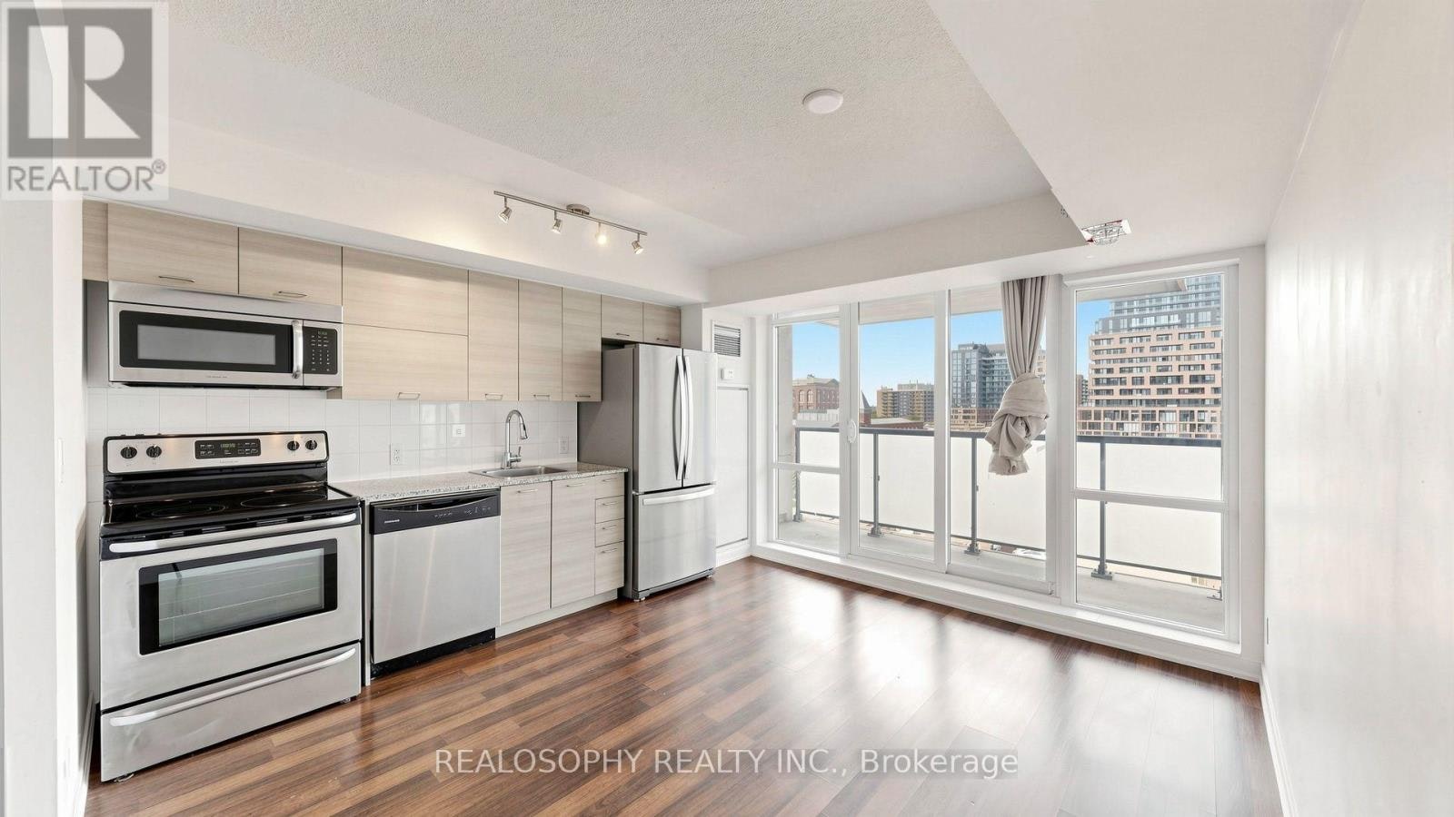 715-20 Joe Shuster Way, Toronto, ON, M6K 0A3 - 9