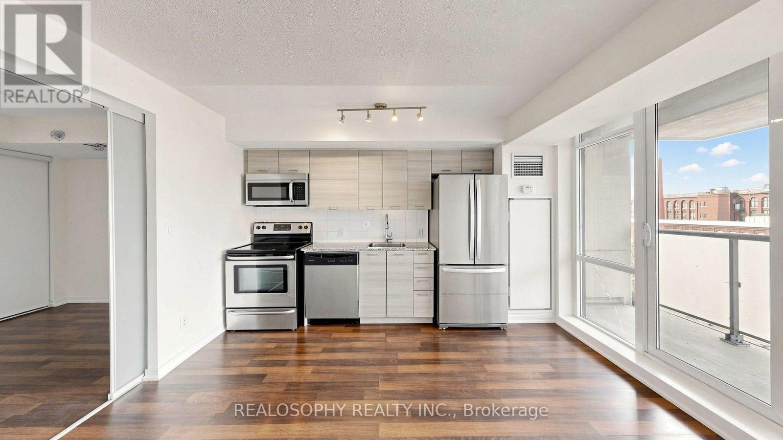 715-20 Joe Shuster Way, Toronto, ON, M6K 0A3 - 15
