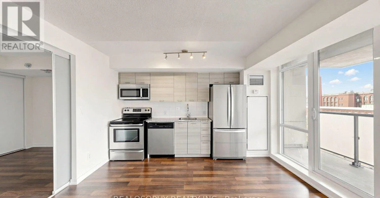 715-20 Joe Shuster Way, Toronto, ON, M6K 0A3 - 15