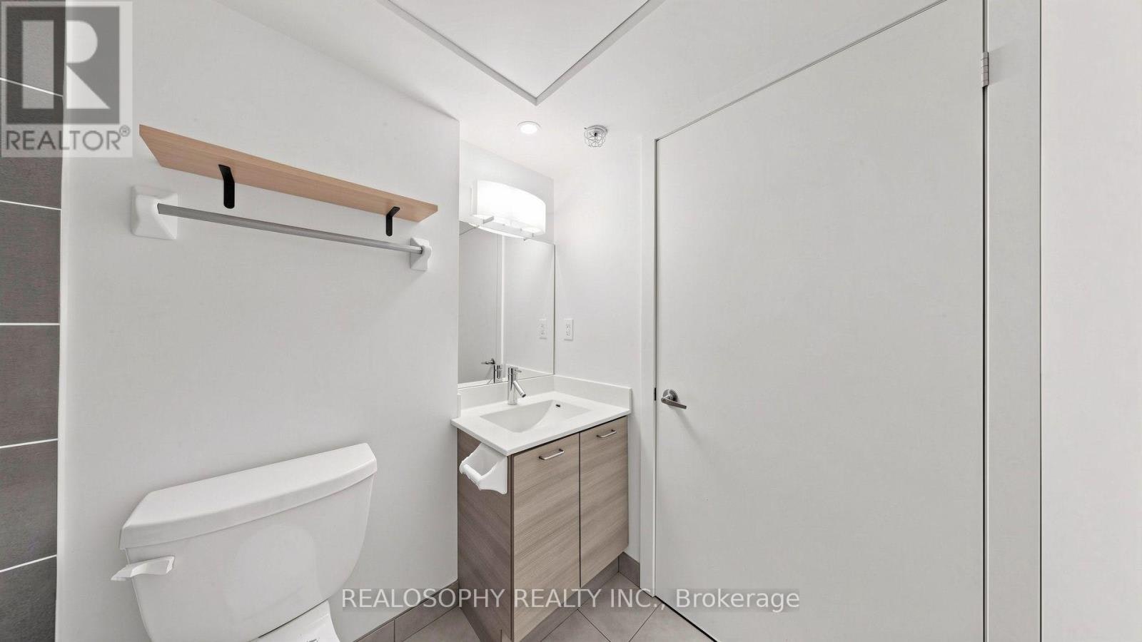 715-20 Joe Shuster Way, Toronto, ON, M6K 0A3 - 8
