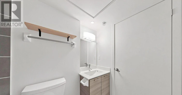 715-20 Joe Shuster Way, Toronto, ON, M6K 0A3 - 8
