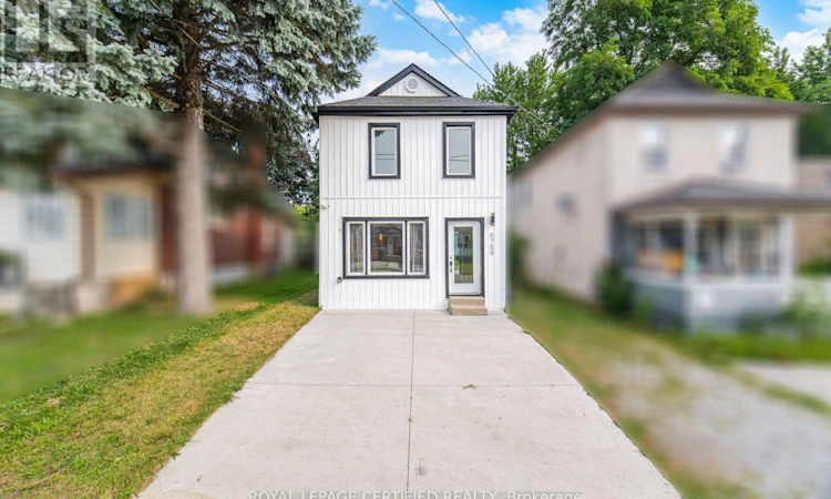 5759 Robinson Street