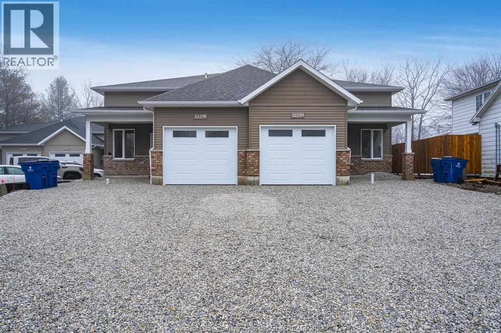 2-21293 Harbour Road, Chatham-Kent, ON, N0P 2P0