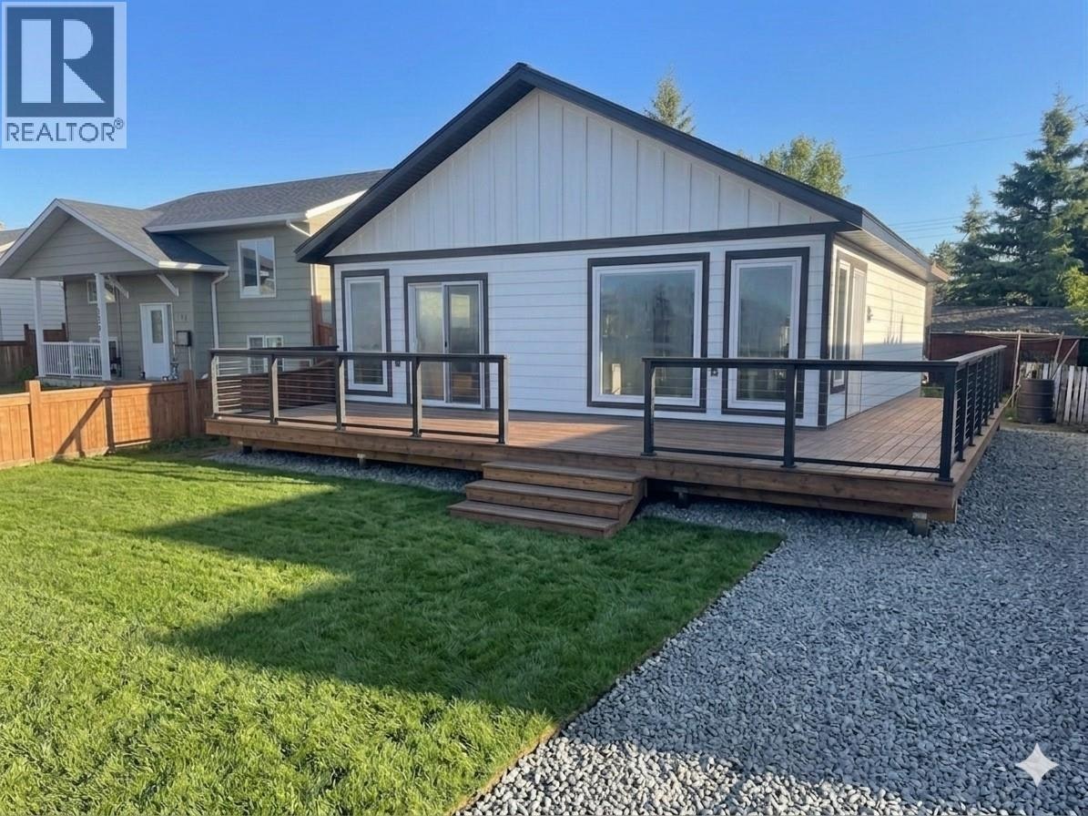 404 99 Avenue, Dawson Creek, BC, V1G 1T3