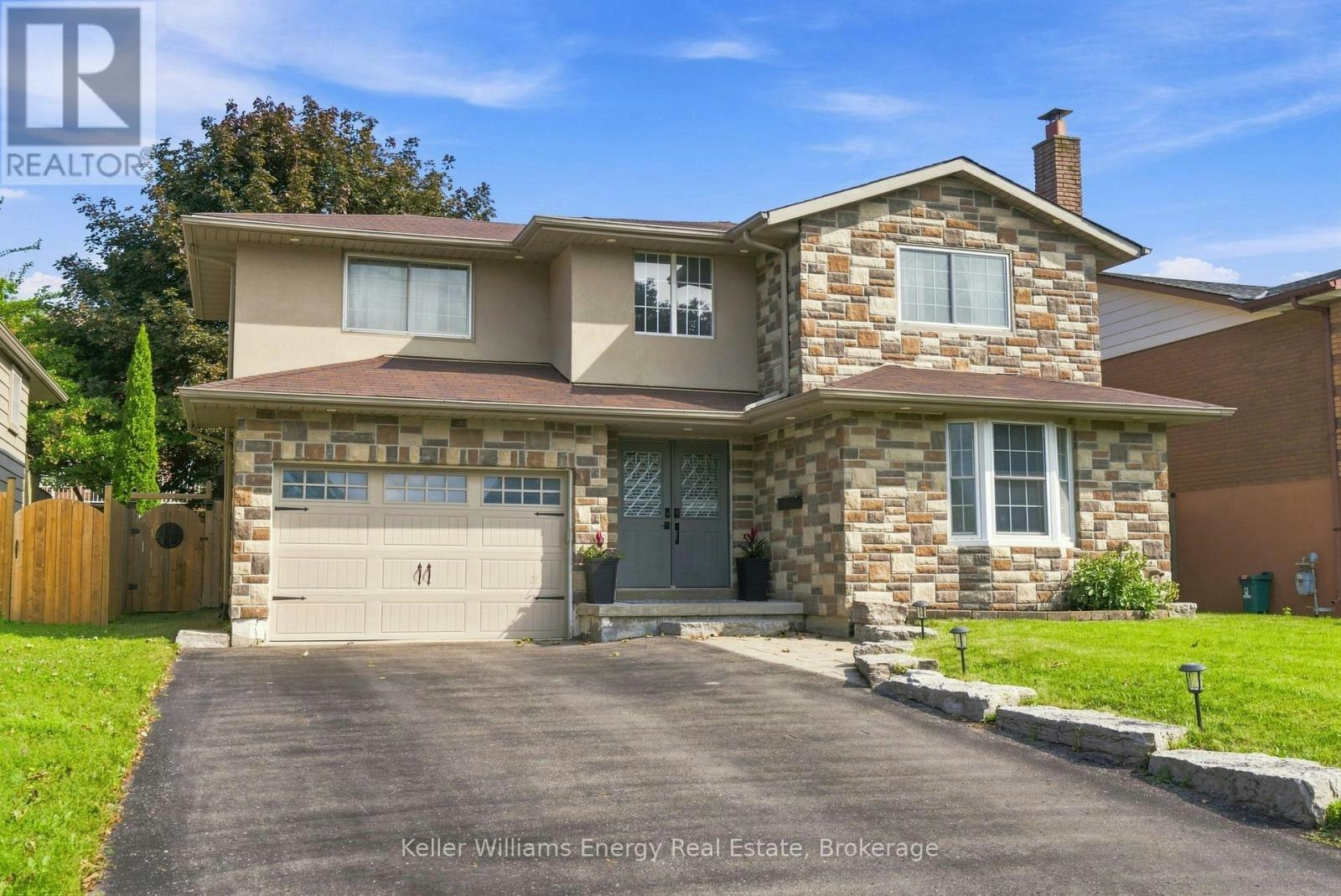 1014 Pinetree Court, Oshawa, ON, L1K 1P4