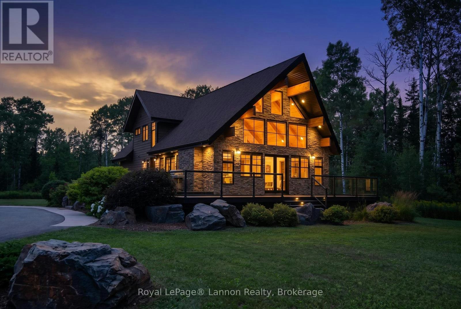 6065 Loch Lomond Road, Thunder Bay, ON, P7J 1E7