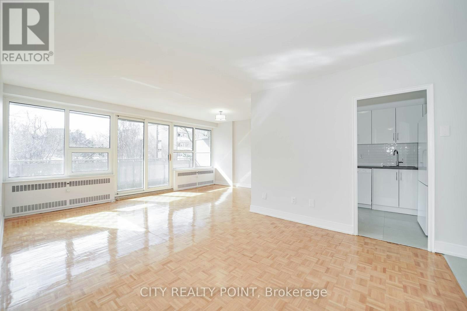 203-10 Shallmar Boulevard, Toronto, ON, M5N 1J4 - 4