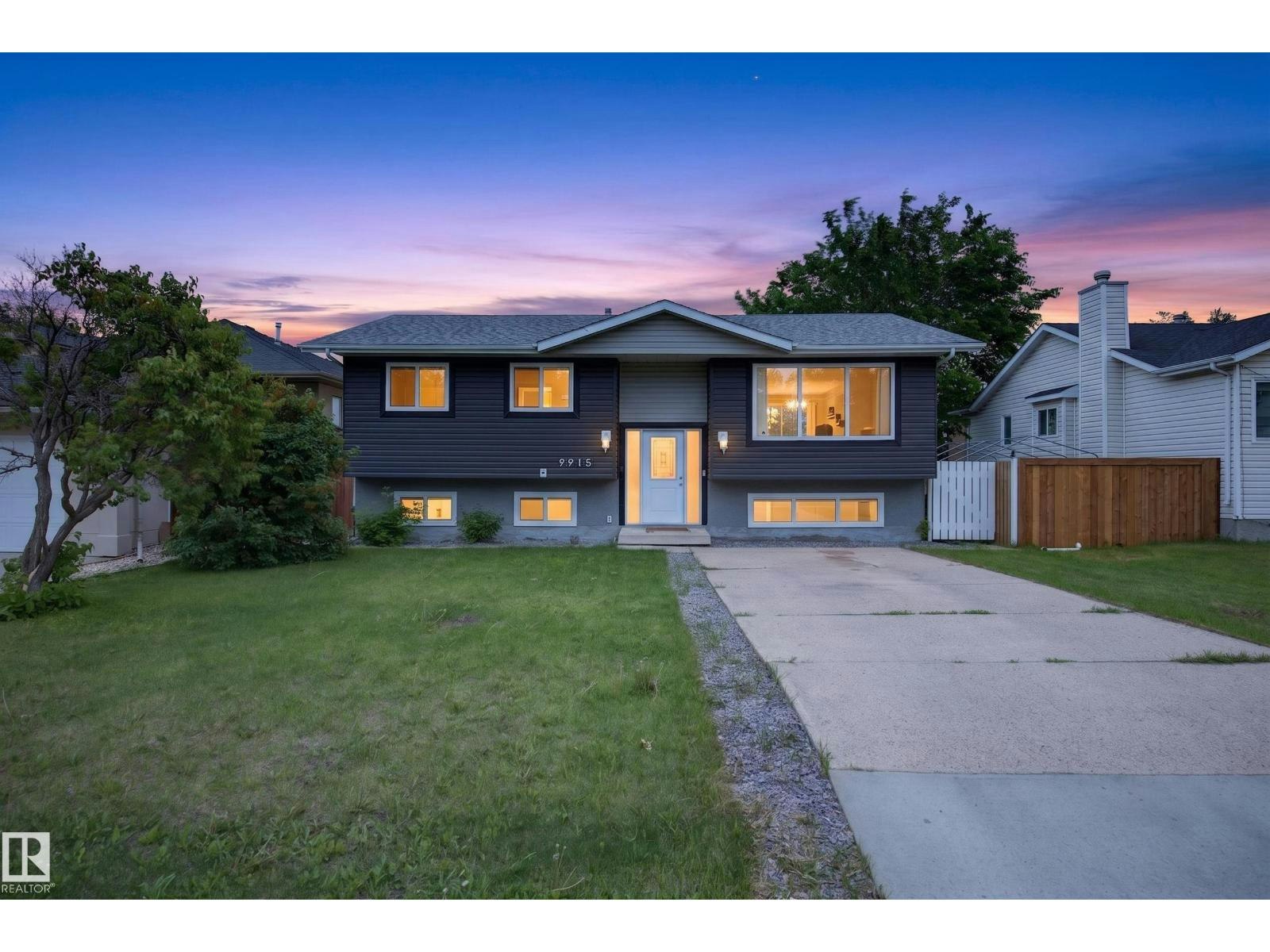 9915 154 Street NW, Edmonton, AB, T5P 2G8