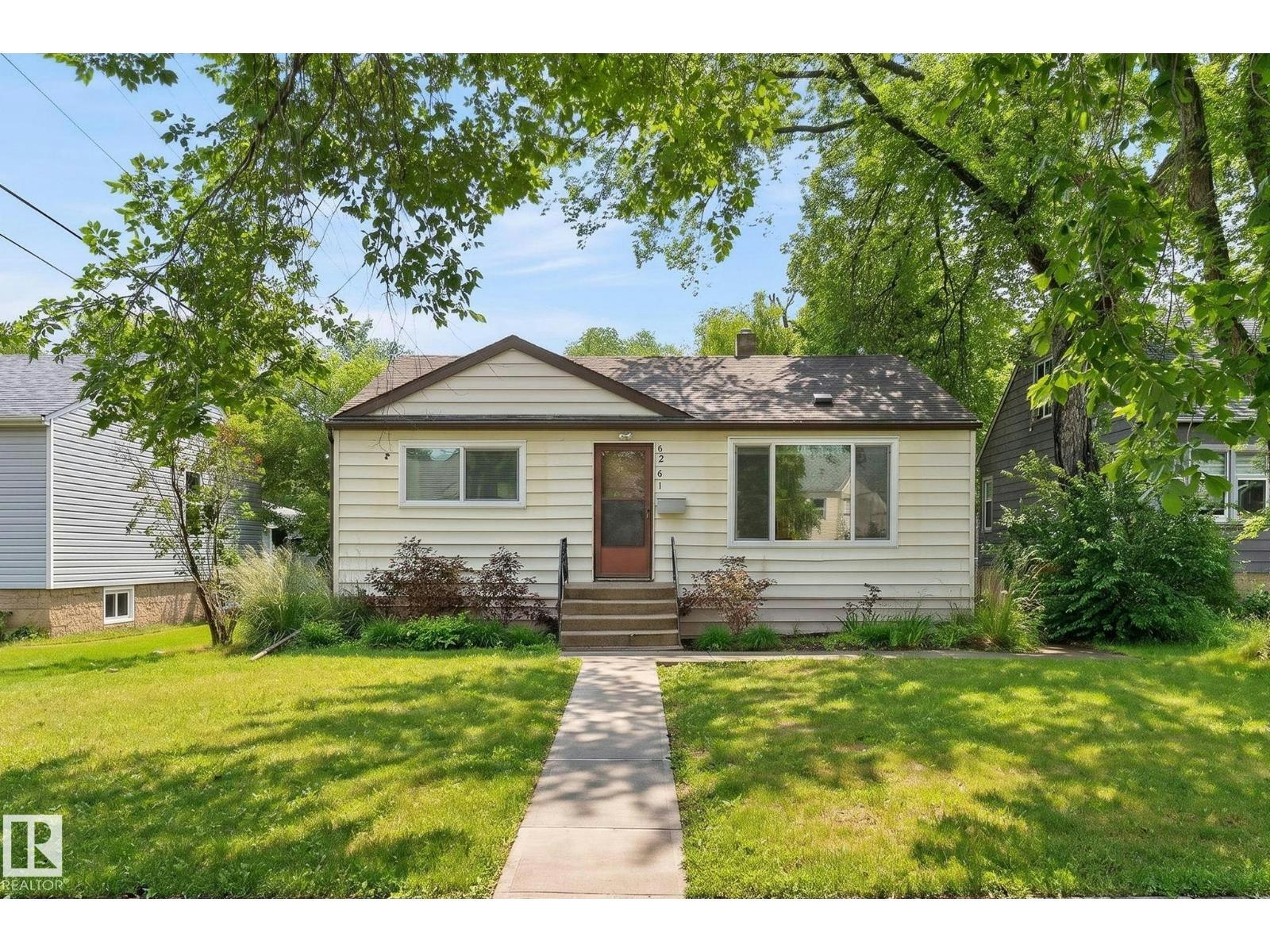 6261 112a Street NW, Edmonton, AB, T6H 3K4