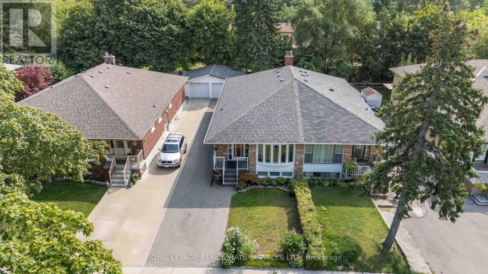 102 Wareside Road, Toronto, ON, M9C 3B6