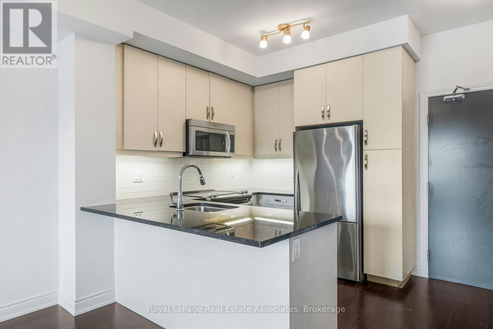 321-3170 Erin Mills Parkway, Mississauga, ON, L5L 0B6 - 9