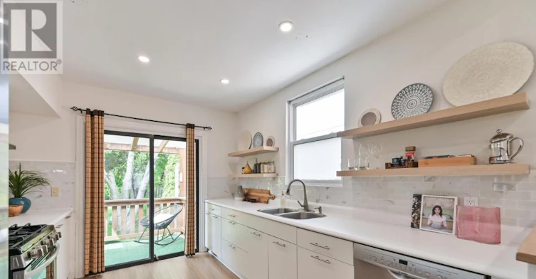 MAIN-406 Nairn Avenue, Toronto, ON, M6E 4J3 - 12
