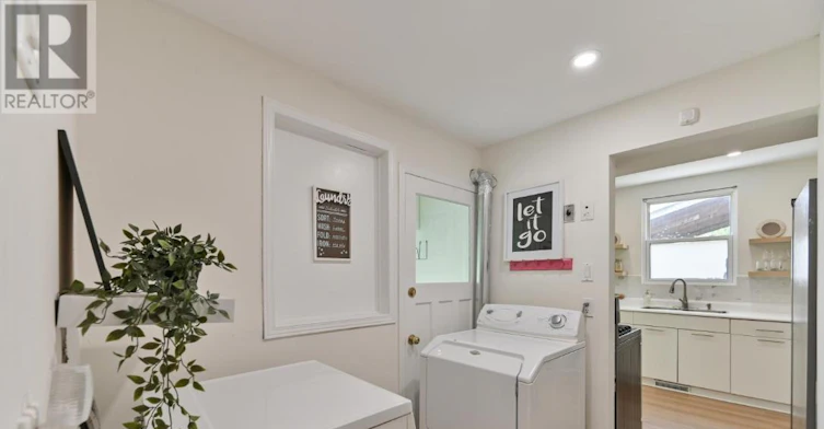 MAIN-406 Nairn Avenue, Toronto, ON, M6E 4J3 - 22