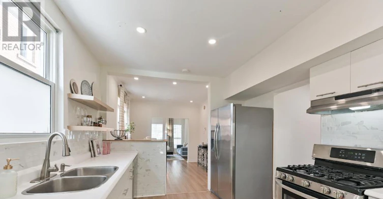 MAIN-406 Nairn Avenue, Toronto, ON, M6E 4J3 - 13