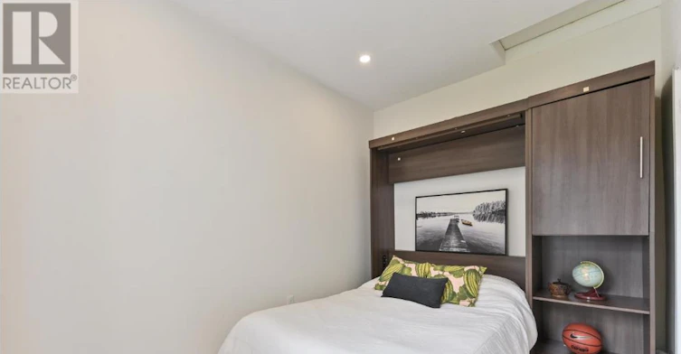 MAIN-406 Nairn Avenue, Toronto, ON, M6E 4J3 - 17